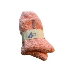 NWT Wolf Brand Pink Fuzzy Socks Women's size 5-9